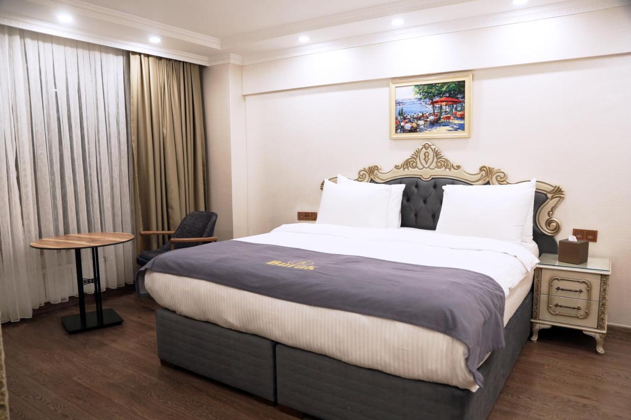 Отель Almadina 3*