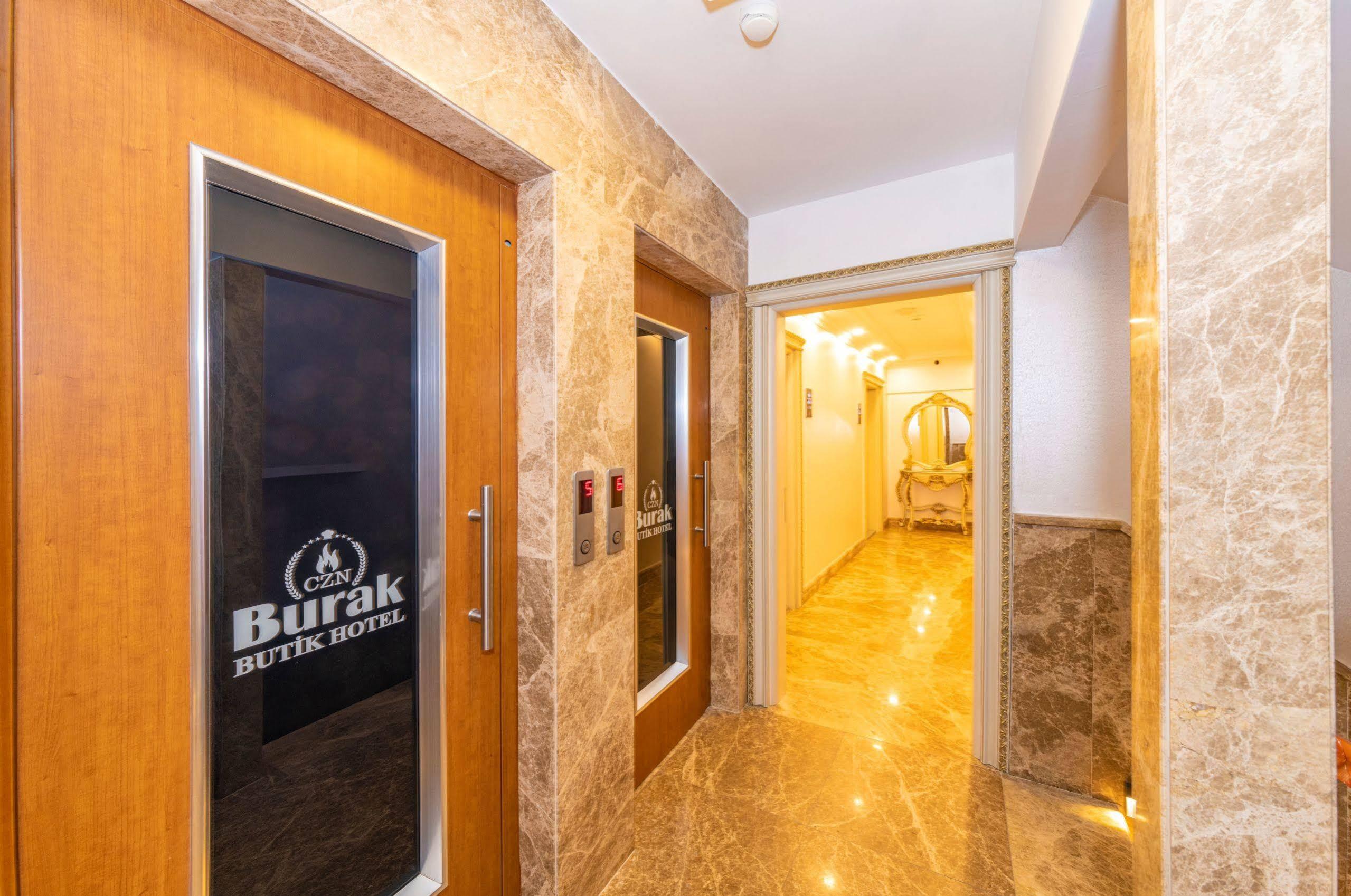 Отель Almadina 3*